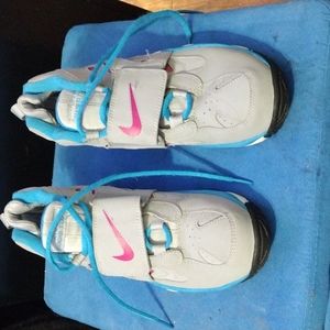 Nike Air Girls Diamond Turf II Athletic Shoes Gray 488294-064 Hook Loop sz 6.5 Y